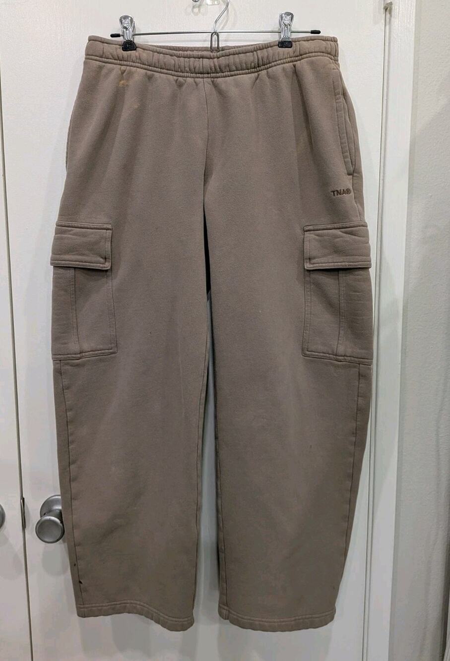Aritzia TNA Sweatpants Womens Medium Cozy Sweatfleece Mega Cargo Wide Leg Taupe